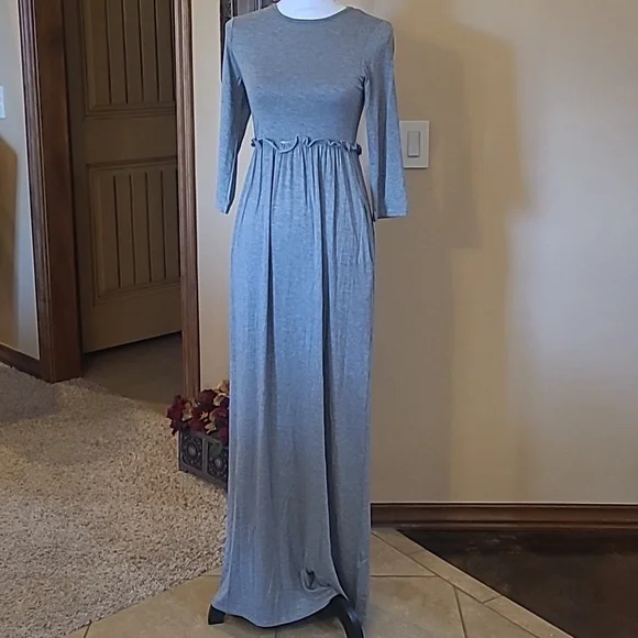 Bellamie NWOT Maxie Dress Size Small Gray Long - Picture 1 of 7